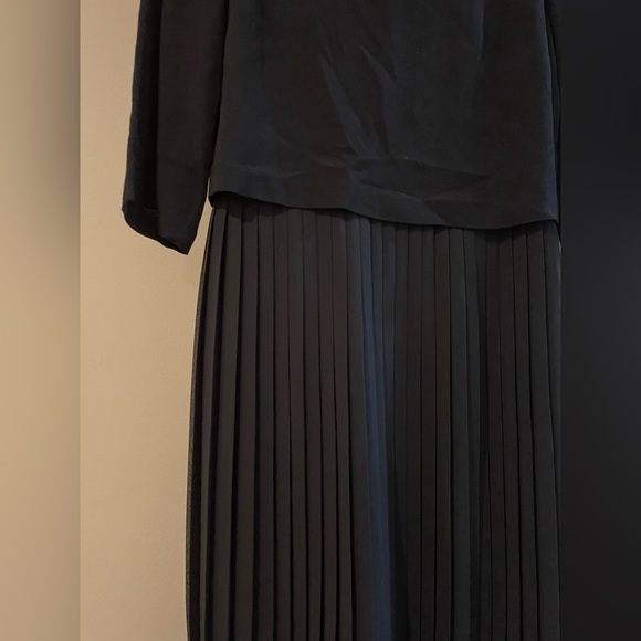 Beautiful black Zara dress - Picture 2 of 4